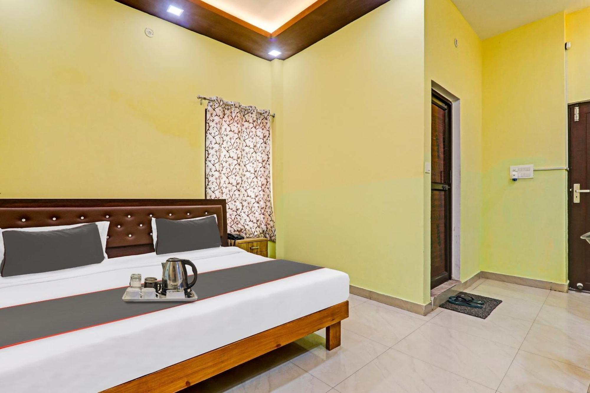 Capital O Phenix Elite Near Phoenix United Lucknow Ngoại thất bức ảnh